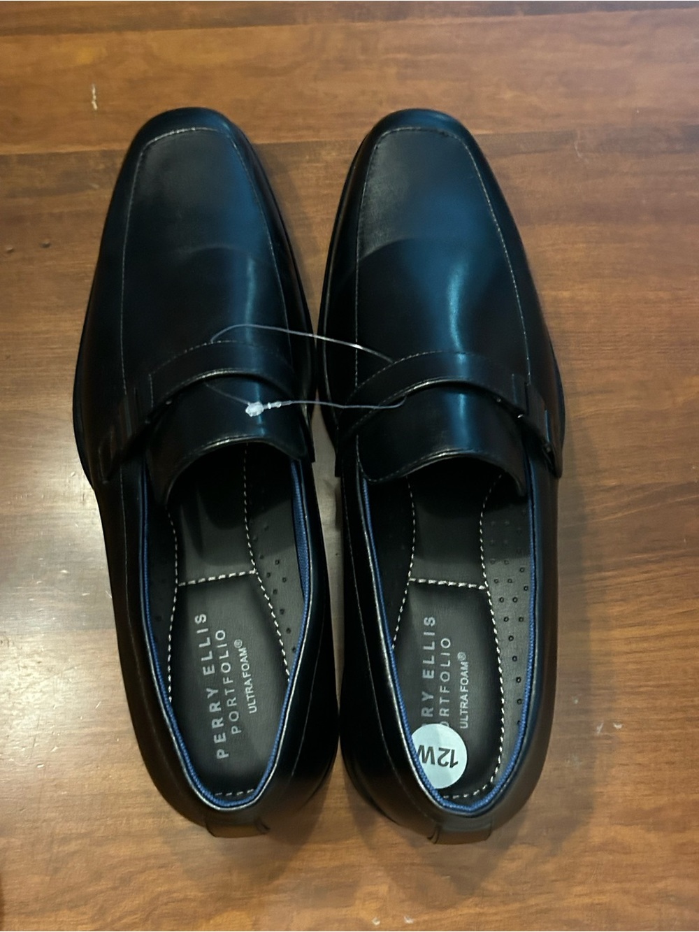 Perry Ellis Men's Black Slip-On Dress Loafers